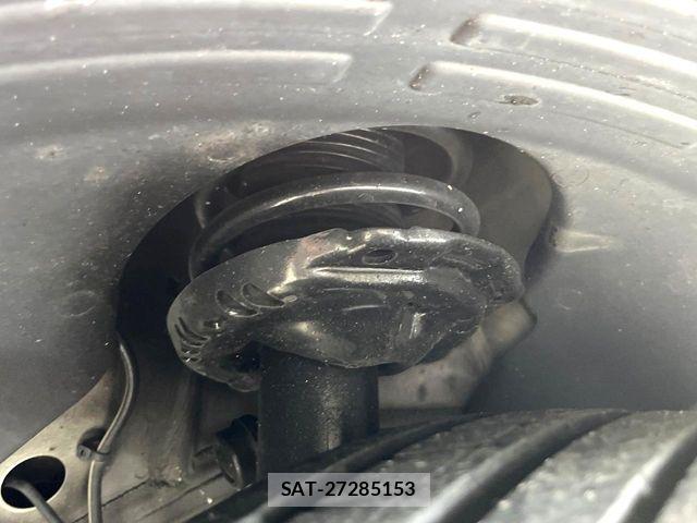 VolksWagen GOLF GTI 2015-02 8667140-19