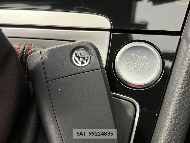 VolksWagen GOLF GTI 2019-02 8662406-9
