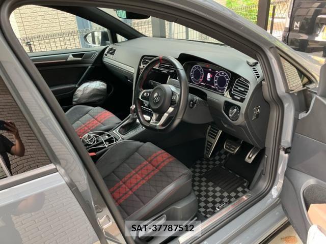 VolksWagen GOLF GTI 2019-11 8746846-11
