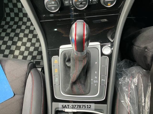 VolksWagen GOLF GTI 2019-11 8746846-16