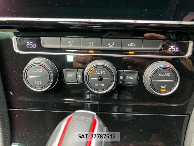 VolksWagen GOLF GTI 2019-11 8746846-19