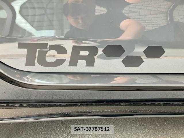 VolksWagen GOLF GTI 2019-11 8746846-27