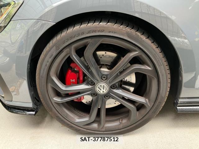 VolksWagen GOLF GTI 2019-11 8746846-4