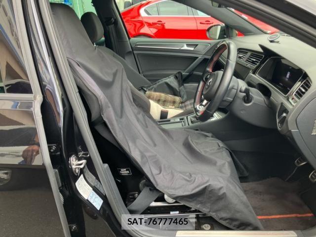 VolksWagen GOLF GTI 2017-09 8746847-12