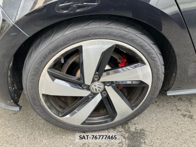 VolksWagen GOLF GTI 2017-09 8746847-6