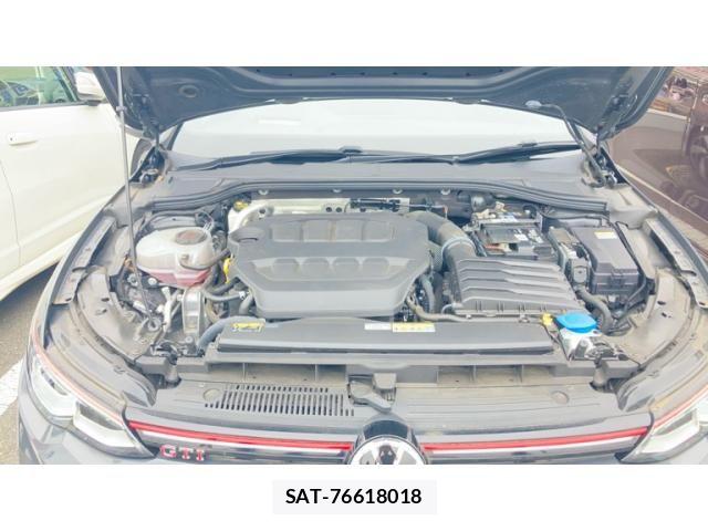VolksWagen GOLF GTI 2023-03 8882967-18
