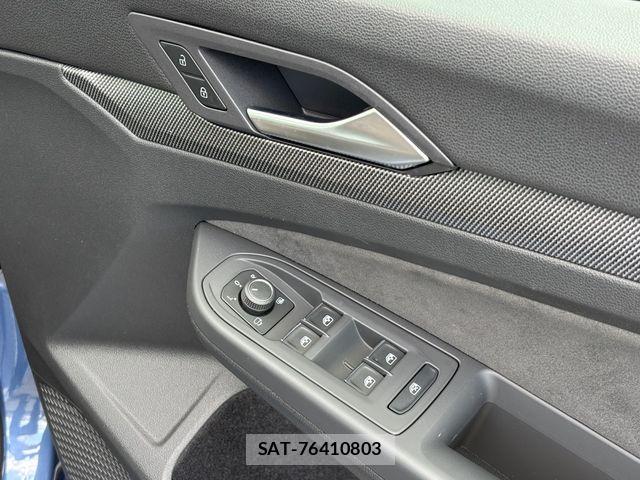 VolksWagen GOLF GTI 2025-01 8882968-24