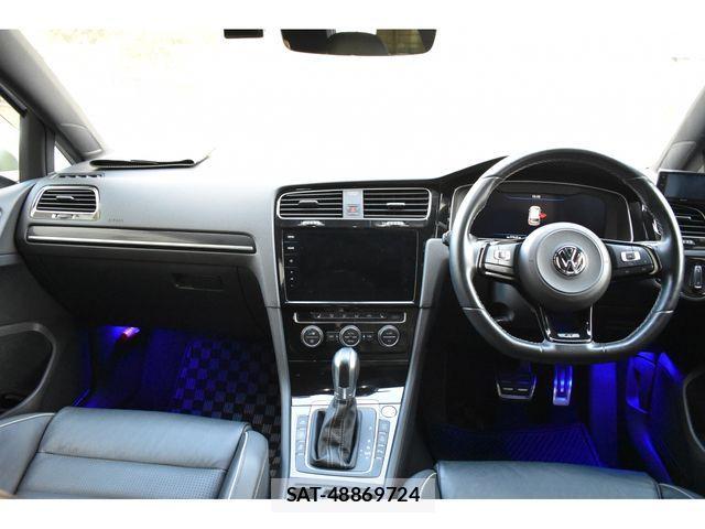 VolksWagen GOLF R 2018-05 495070-9
