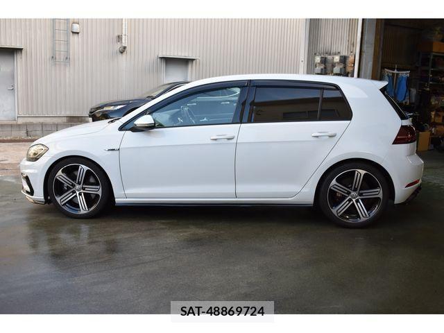 VolksWagen GOLF R 2018-05 495070-2