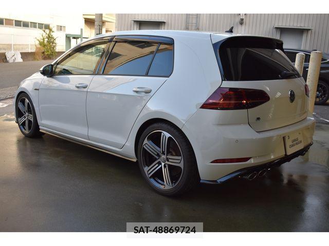 VolksWagen GOLF R 2018-05 495070-3