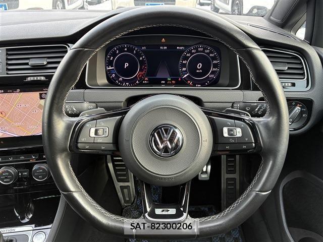 VolksWagen GOLF R 2017-06 3911238-19
