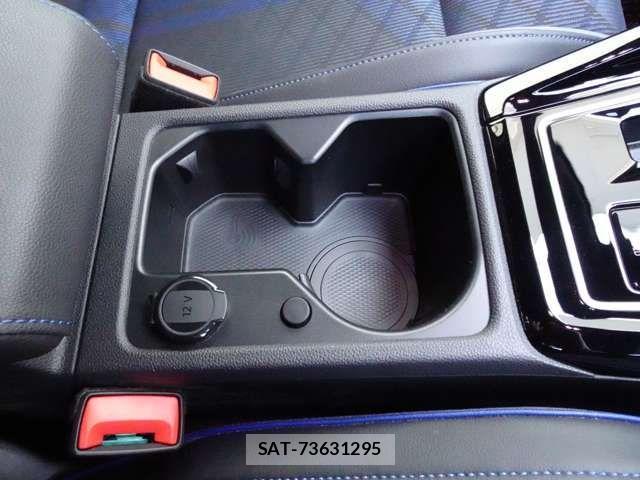VolksWagen GOLF R 2022-12 4604502-15