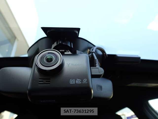 VolksWagen GOLF R 2022-12 4604502-18
