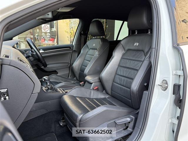 VolksWagen GOLF R 2014-08 6023089-16