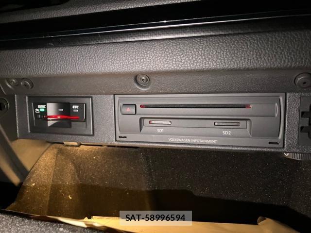 VolksWagen GOLF R 2014-09 6307269-25