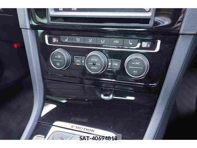 VolksWagen GOLF R 2015-09 6615694-12