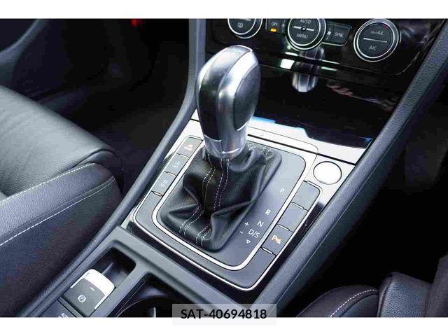 VolksWagen GOLF R 2015-09 6615694-13