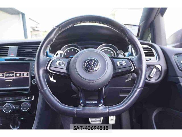 VolksWagen GOLF R 2015-09 6615694-23