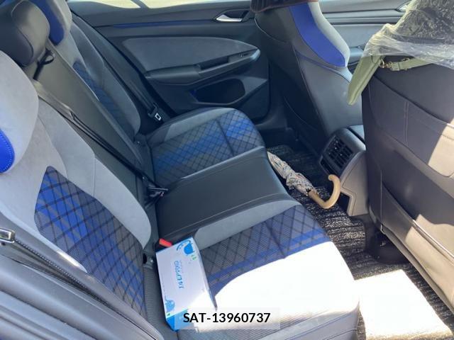 VolksWagen GOLF R 2022-11 6915362-11