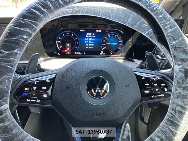 VolksWagen GOLF R 2022-11 6915362-13