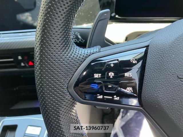 VolksWagen GOLF R 2022-11 6915362-14