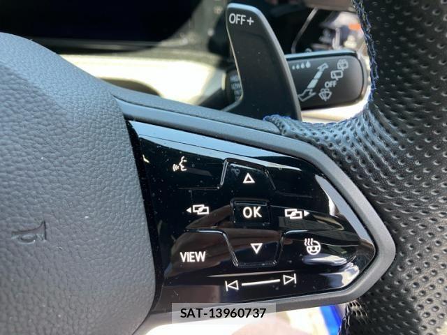 VolksWagen GOLF R 2022-11 6915362-15