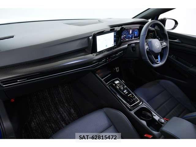 VolksWagen GOLF R 2023-10 7360469-12