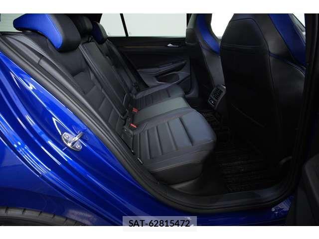VolksWagen GOLF R 2023-10 7360469-3