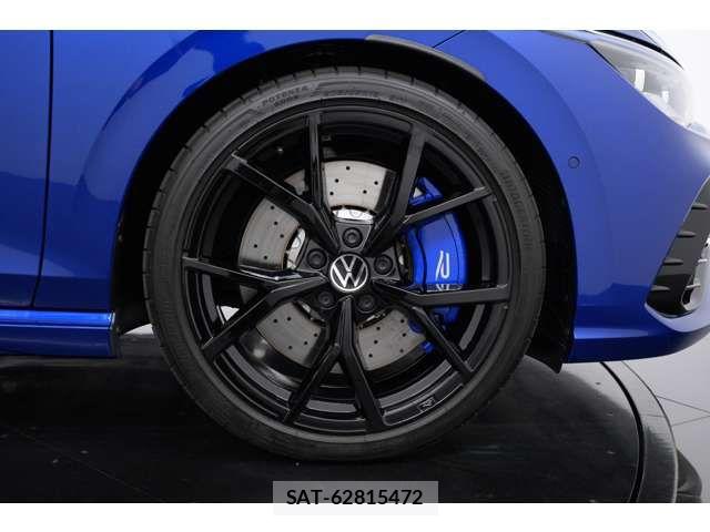 VolksWagen GOLF R 2023-10 7360469-6