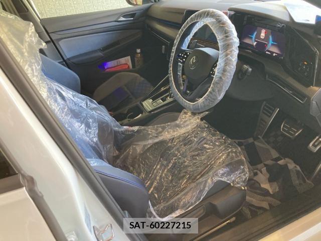 VolksWagen GOLF R 2023-12 7360471-13