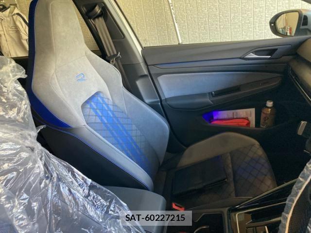 VolksWagen GOLF R 2023-12 7360471-14