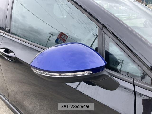 VolksWagen GOLF R 2023-12 7621327-13