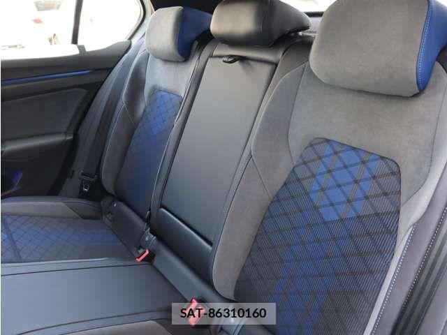 VolksWagen GOLF R 2022-11 7880477-12