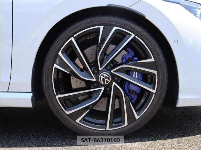 VolksWagen GOLF R 2022-11 7880477-8