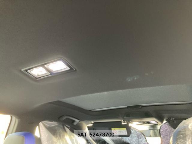 VolksWagen GOLF R 2026-03 8076135-14