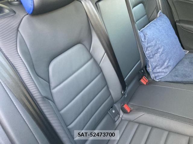VolksWagen GOLF R 2026-03 8076135-16