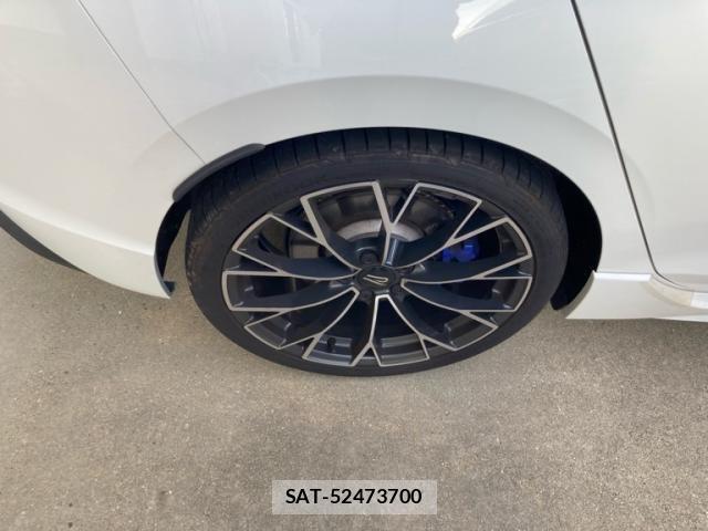 VolksWagen GOLF R 2026-03 8076135-18