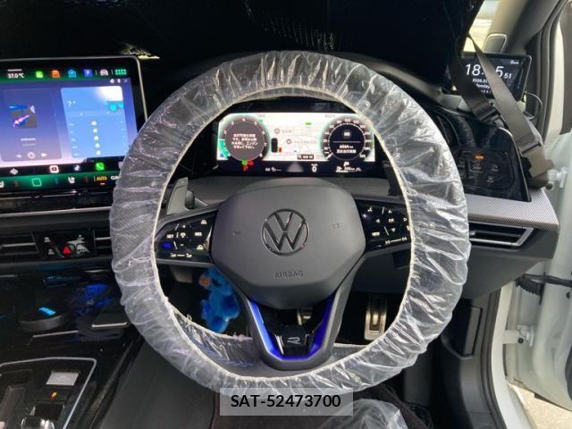 VolksWagen GOLF R 2026-03 8076135-23