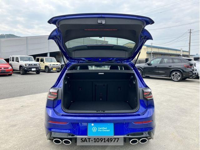 VolksWagen GOLF R 2025-06 8102703-13