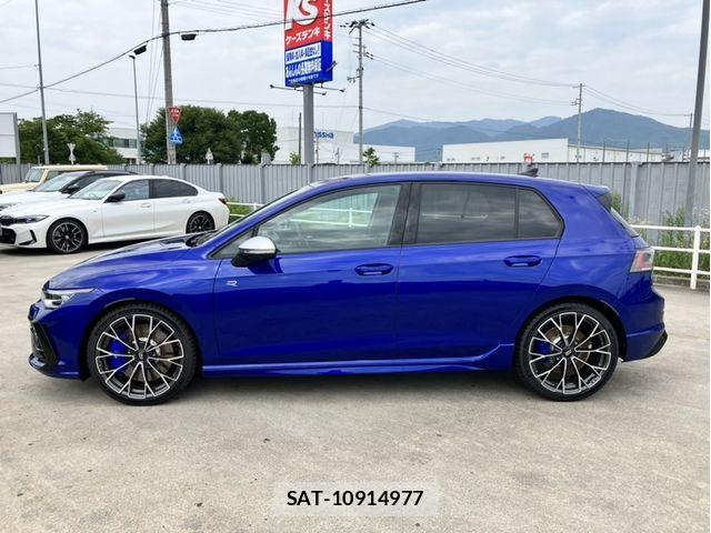 VolksWagen GOLF R 2025-06 8102703-14
