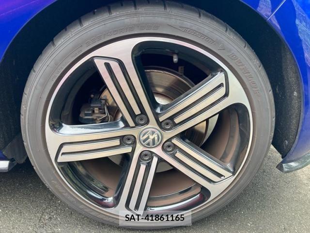 VolksWagen GOLF R 2020-03 8102704-9