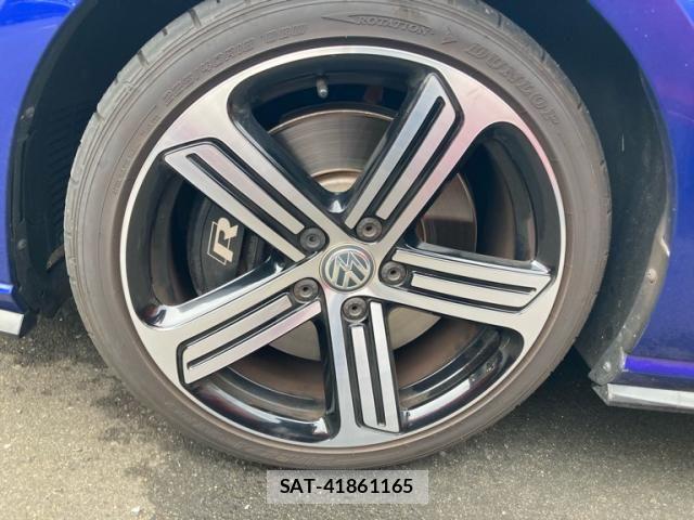 VolksWagen GOLF R 2020-03 8102704-10