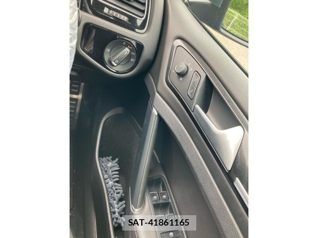 VolksWagen GOLF R 2020-03 8102704-20