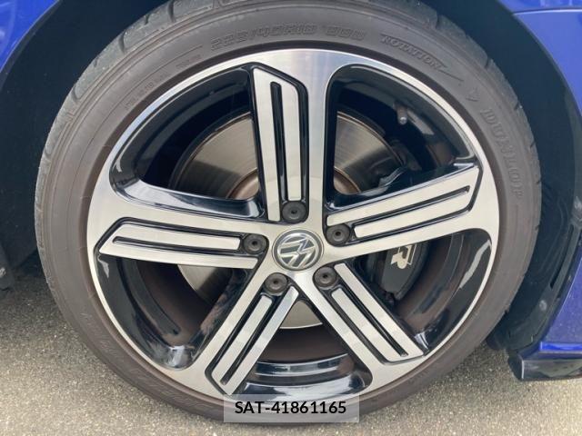 VolksWagen GOLF R 2020-03 8102704-7