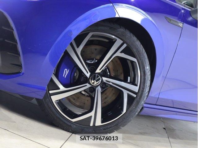 VolksWagen GOLF R 2023-09 8211016-14