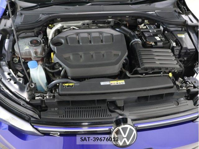 VolksWagen GOLF R 2023-09 8211016-18