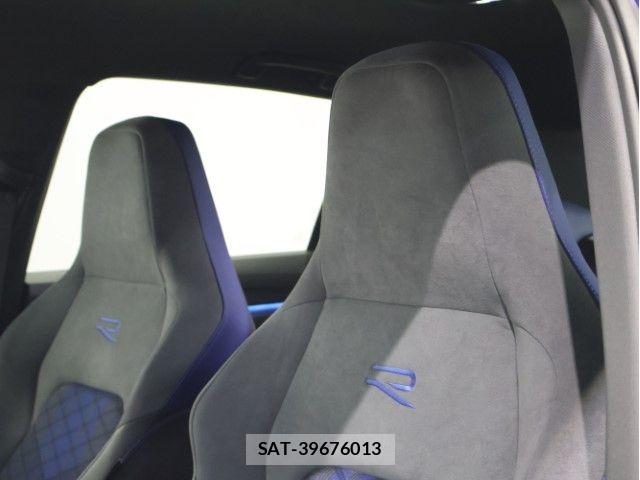 VolksWagen GOLF R 2023-09 8211016-3