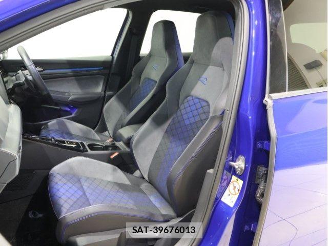 VolksWagen GOLF R 2023-09 8211016-4