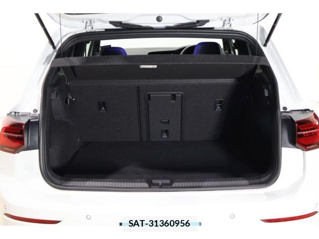 VolksWagen GOLF R 2024-02 8338505-11