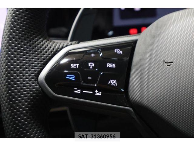 VolksWagen GOLF R 2024-02 8338505-16